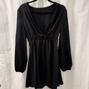 Black V-Neck Long Sleeve Dress